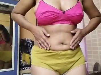 Charming Sexy Desi Indian Aunty Pink Bra Nude